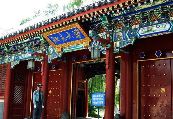 盘点中国最美的大学校门 国防科大宏伟如长城_高清图集_新浪网