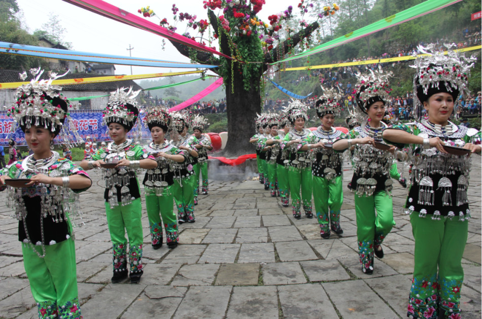 中国·凤凰苗族"四月八"跳花节隆重举行