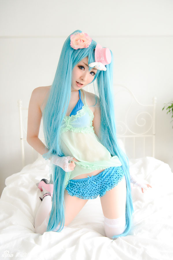 初音未来脱内衣无遮挡_初音未来cos无底线