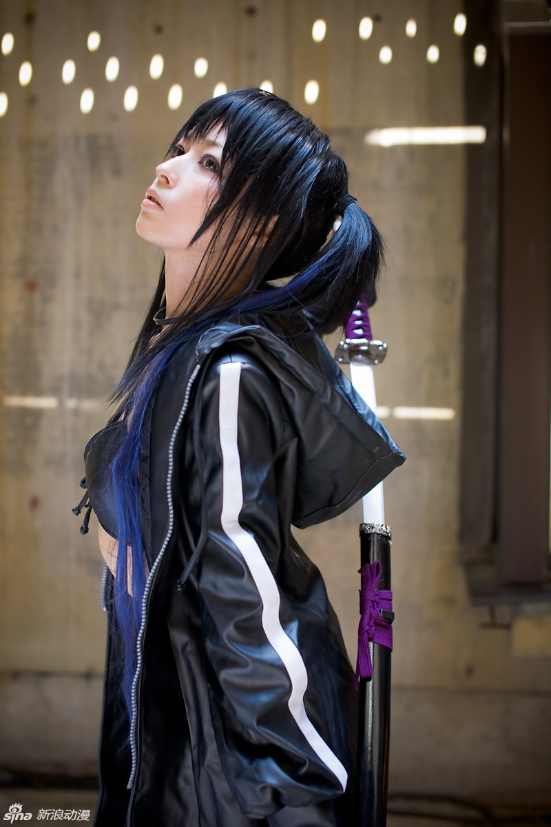 帅气性感比基尼,pokemaru黑岩射手cos