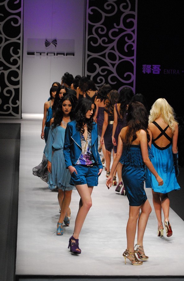 模特谢幕 蓝色的唯美