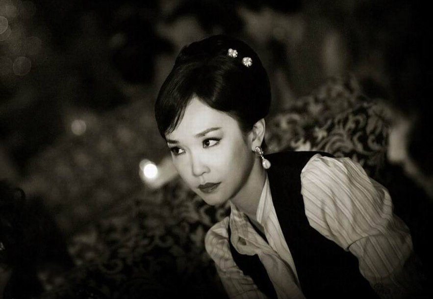 范文芳《金大班》之落入红尘