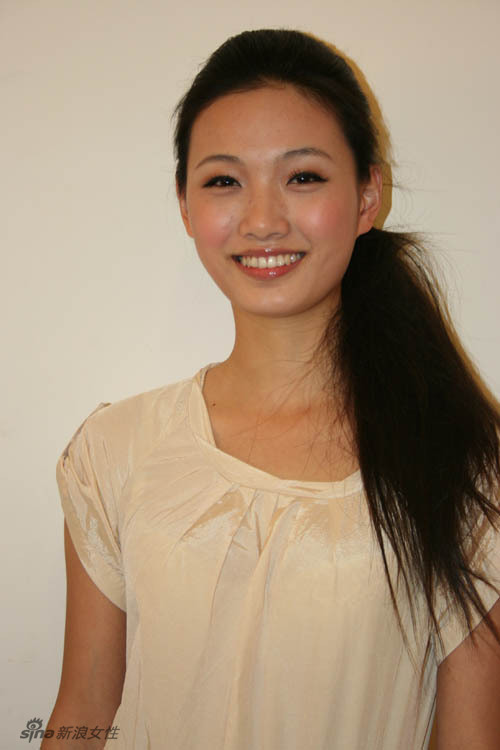 《非诚勿扰》女嘉宾简介图片来源:《非诚勿扰》官网打印评论