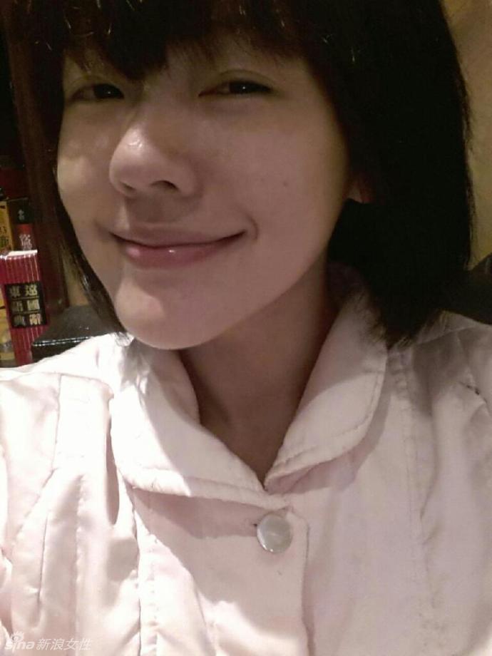 小s微博控 最爱晒自拍素颜照