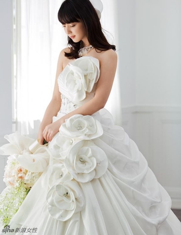 日本最美脸蛋拍摄婚纱大片 (/15)