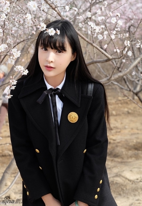 粉丝:"真.小龙女"很争气!激萌模特林柯彤春日美照