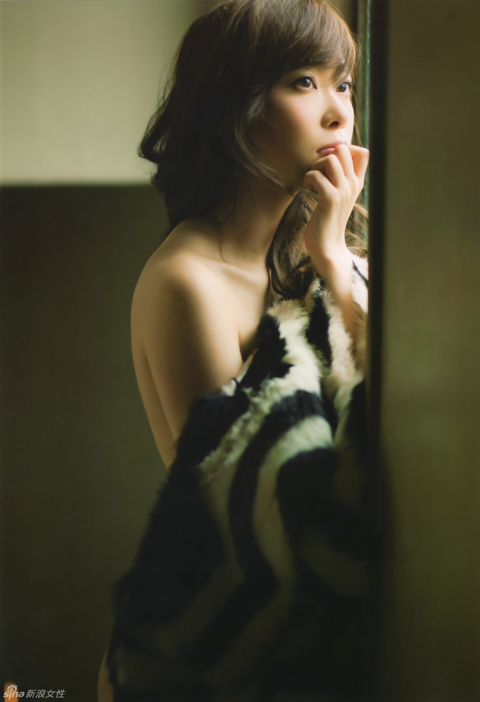 日本akb48总选第一女偶像指原莉乃暧昧写真