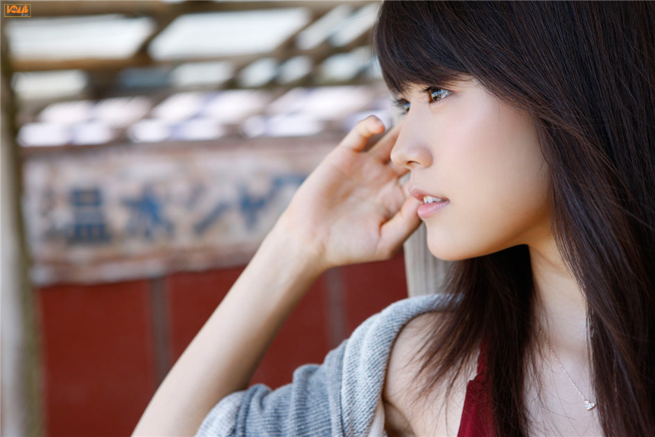 日本当红小花有村架纯清爽海滩写真