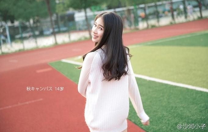 一组某日本摄影师拍摄于校园中的照片走红.