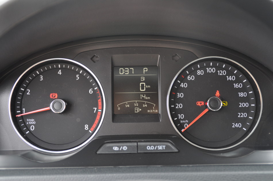 实拍桑塔纳浩纳