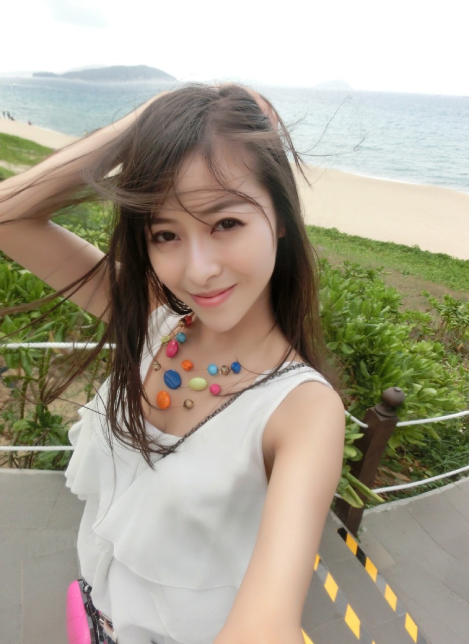 《一年级》美女老师周楠引关注 90后河北人