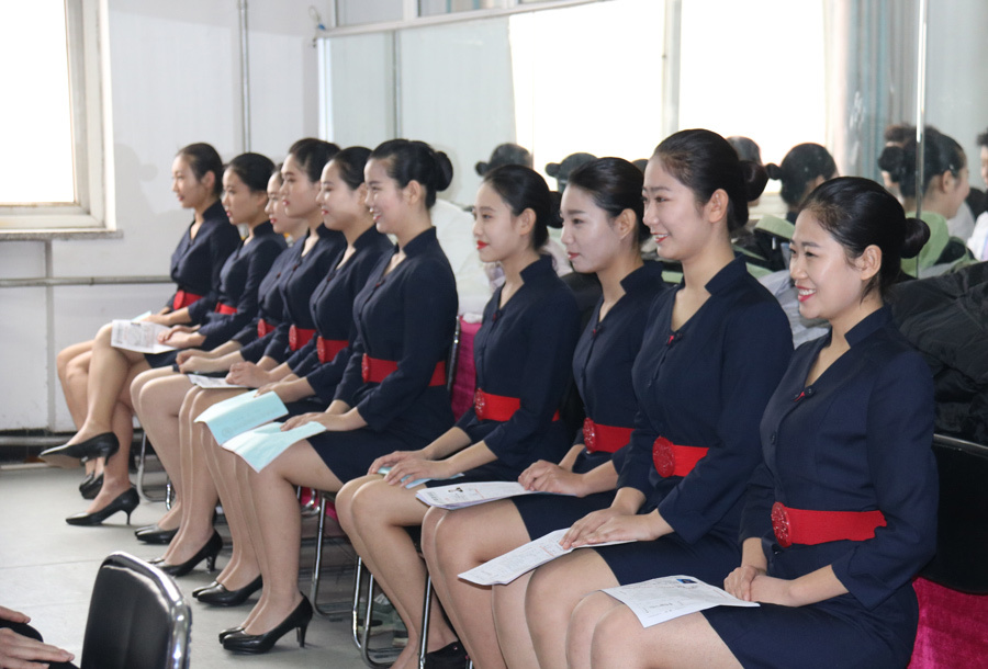 2017河北高招空乘面试