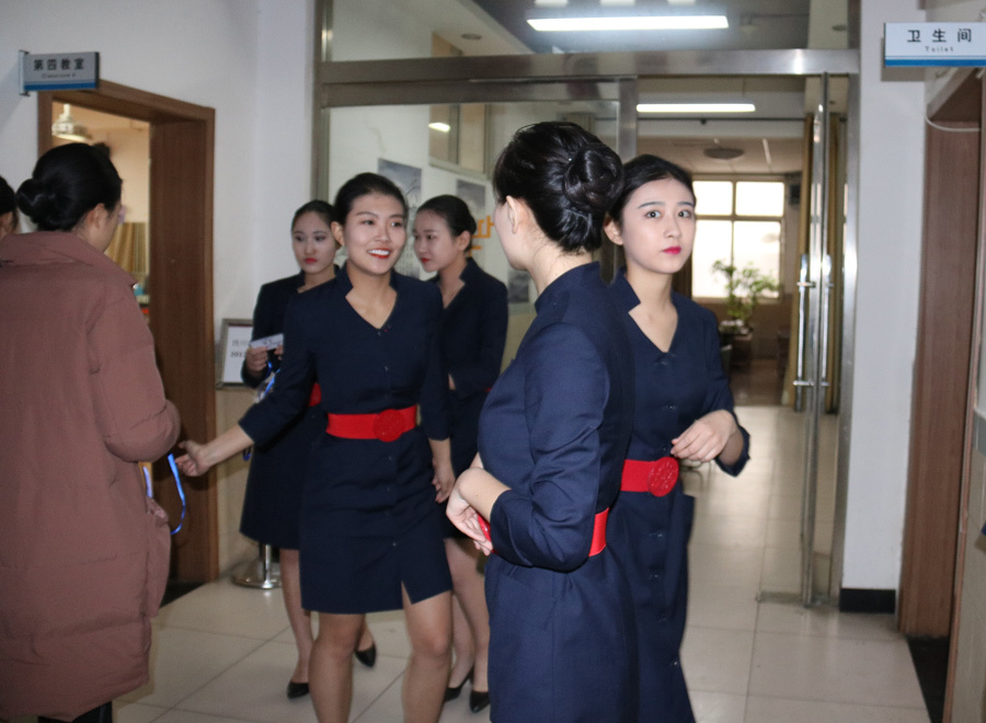 2017河北高招空乘面试