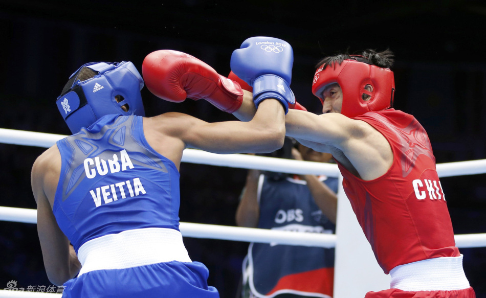 > 邹市明出战拳击次蝇量级赛