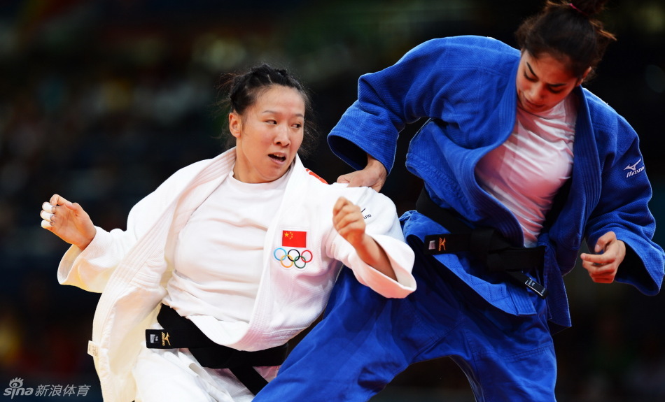 徐丽丽出战柔道63kg级比赛