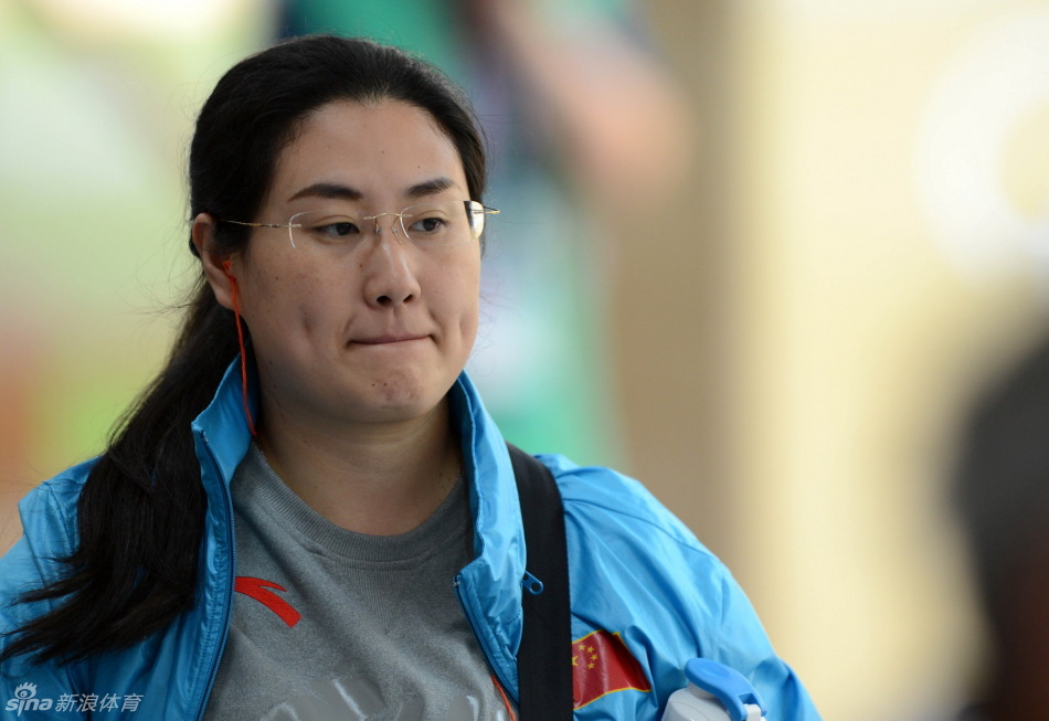18:03 8月1日,在伦敦奥运会射击女子25米运动手枪资格赛中,陈颖以288