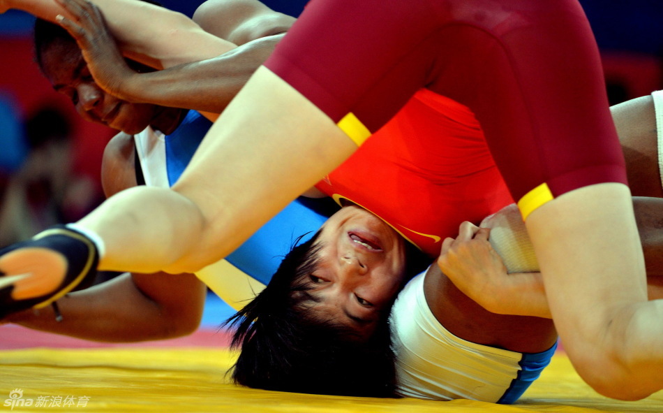 > 女子自由式72kg摔跤赛况
