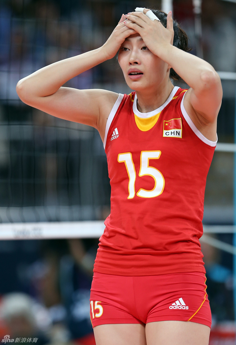 女排姑娘泪别伦敦奥运