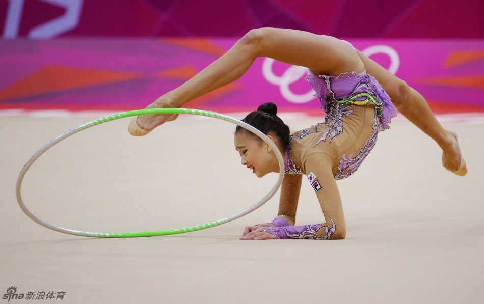 > 韩国艺术体操美女孙妍在