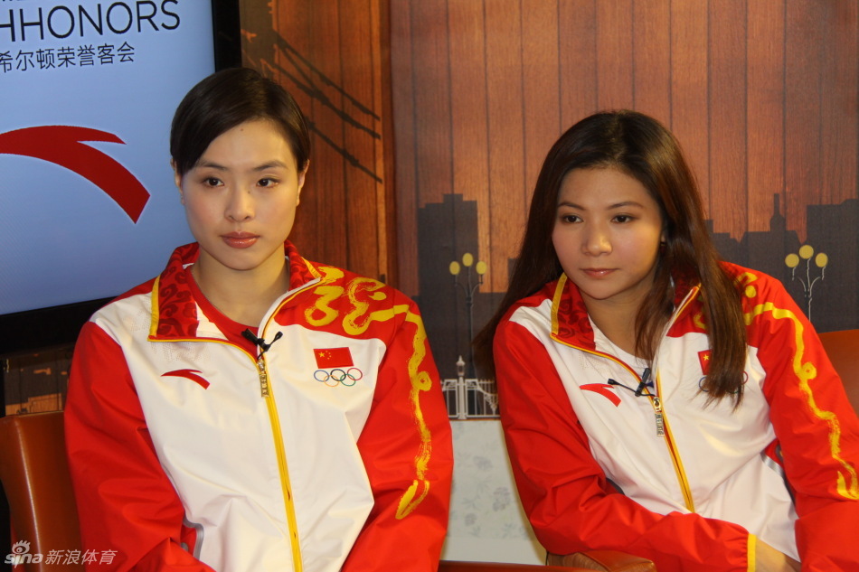 吴敏霞何姿做客新浪华奥