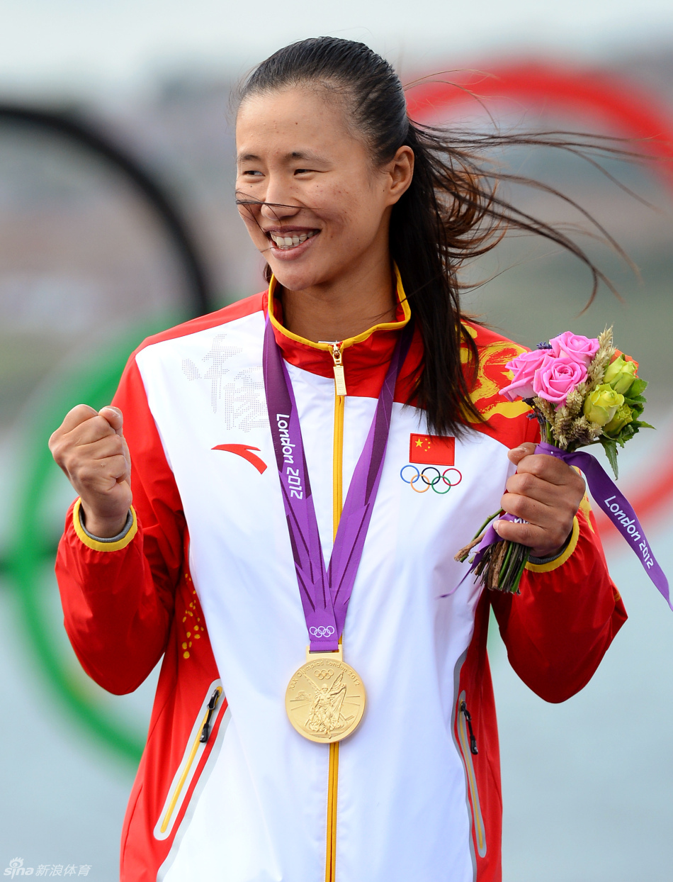 说句时髦的话:徐莉佳,亮瞎了我的狗眼!有图有真相!