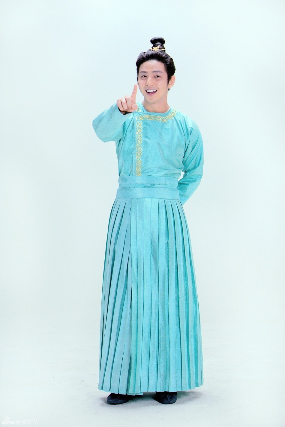 2012《天龙八部》定妆 金基范版段誉展现大理风情