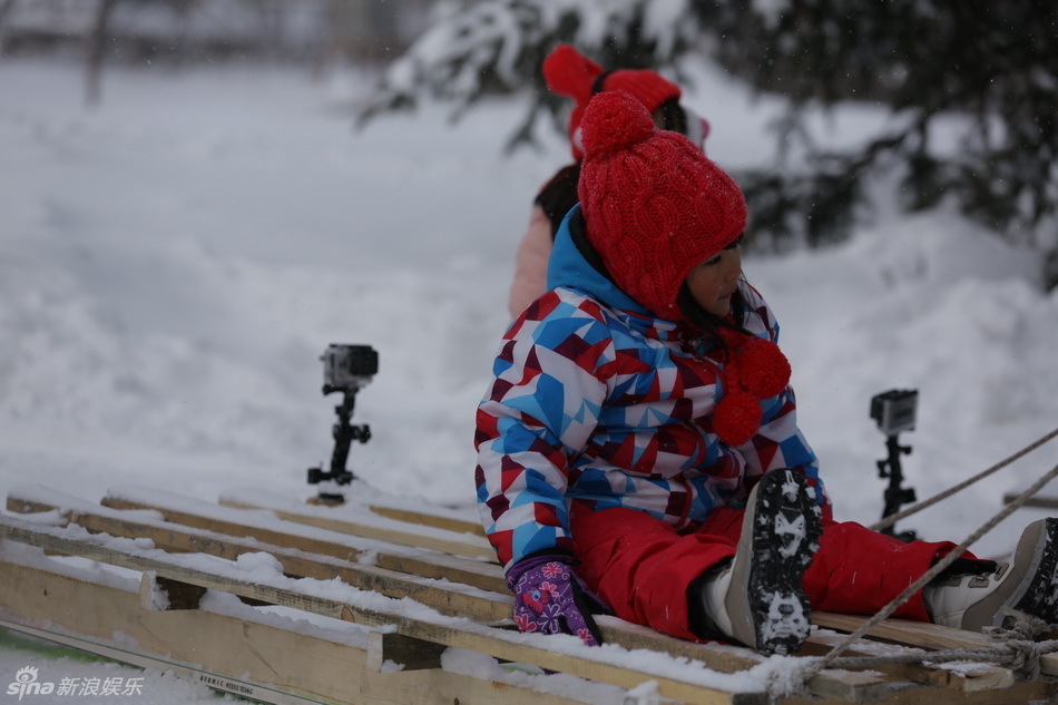 《爸爸去哪儿》雪乡抢先看 5萌娃玩雪 (16)