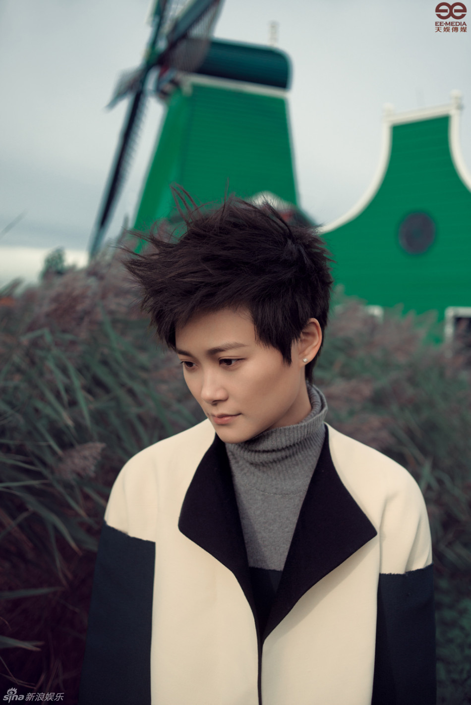 李宇春新年写真发布 俏皮鬼马春式魅力