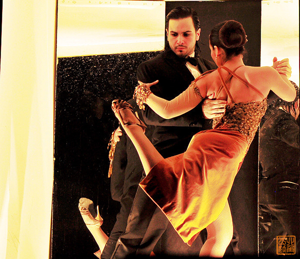 春光乍泄时 阿根廷销魂探戈的情色味道_高清图集_新浪网