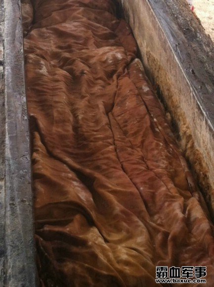 实拍明代干尸开棺全过程