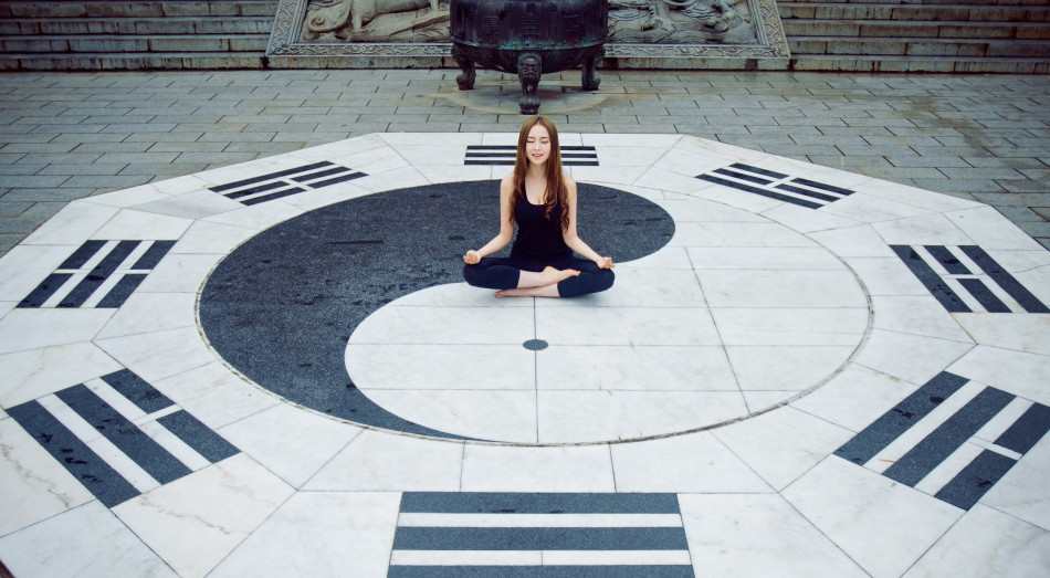 北体校花龙虎山学艺 大秀完美身材