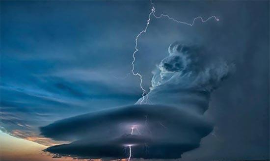 不寒而栗 那些让人感到恐怖的云朵