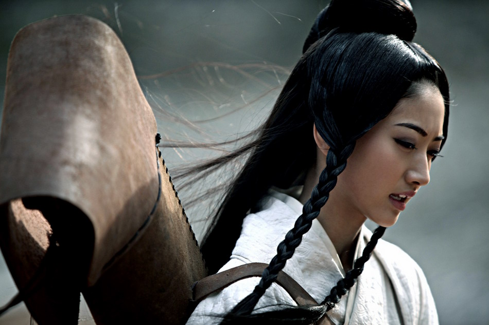 漪罗景甜神情凄楚