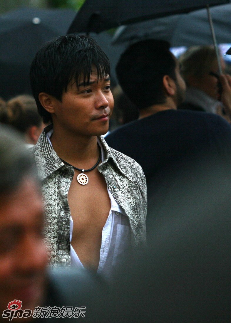 《春风沉醉的夜晚》主创戛纳写真之陈思成_31