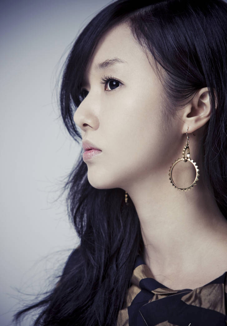 李贞贤完美侧影