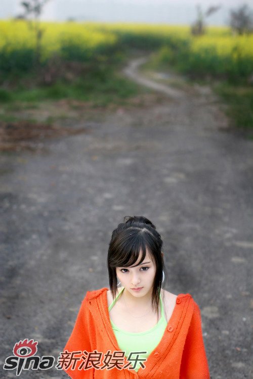 快女罗震环写真