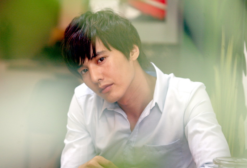 组图:元彬岁月写脸上 奶油小生变成熟稳健