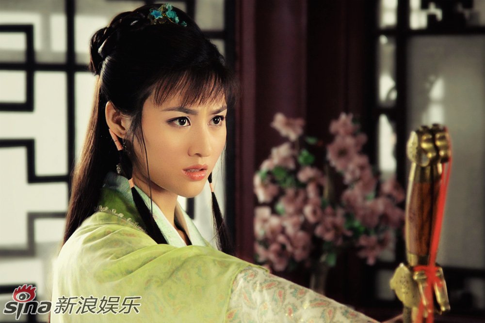 申屠佳慧饰尤三姐