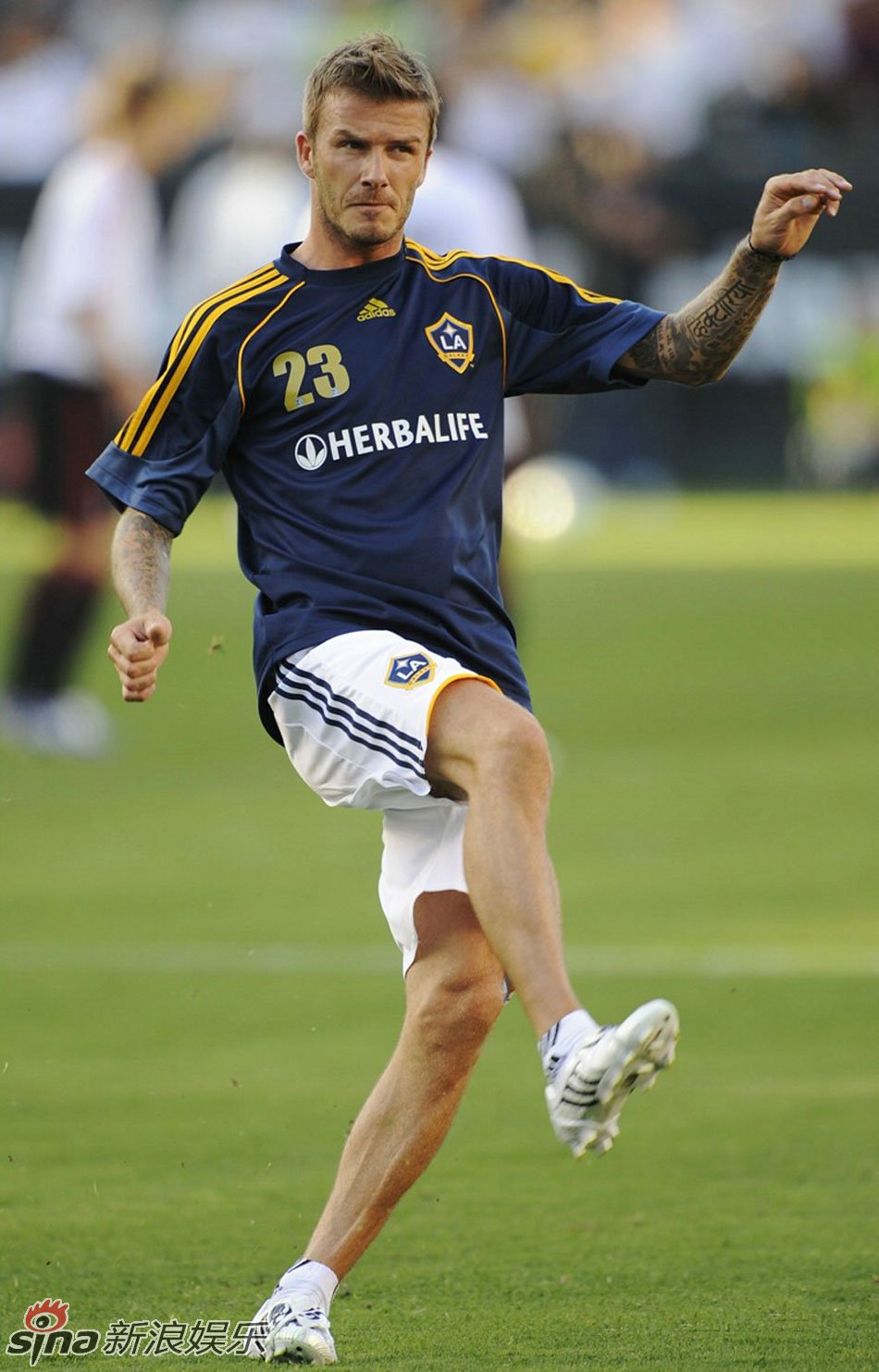 高清组图:贝克汉姆球场被嘘 场面尴尬险怒冲看台_高清图集_新浪网