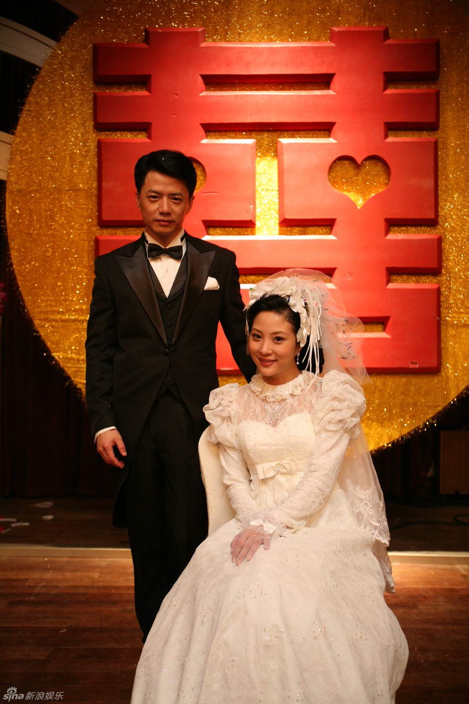 束文波结婚图片