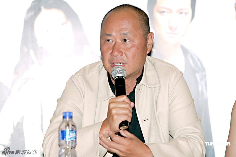 导演刘镇伟携主演孙俪,胡军,方力申,甘薇,吴京出席.