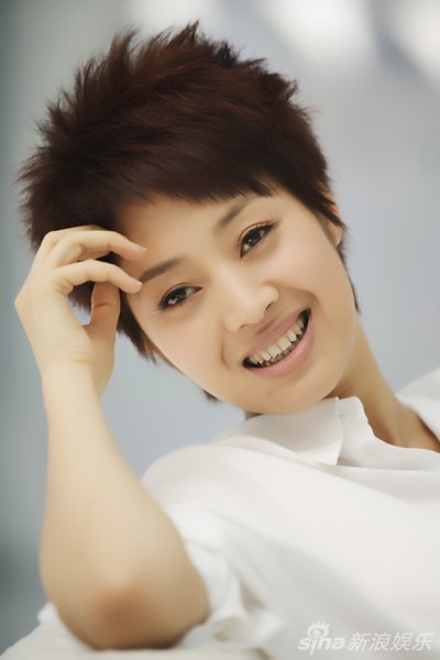 幻灯图集:范志博居家写真曝光 变温婉小女人_高清图集_新浪网