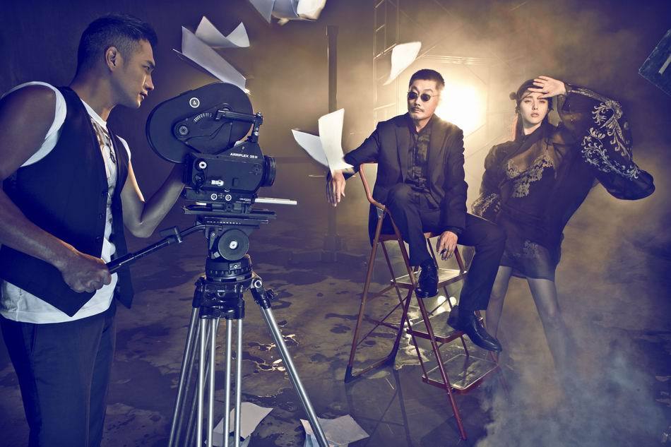 新浪娱乐讯 近日,电影《麦田》三大主创导演何平,主演范冰冰,黄觉齐聚