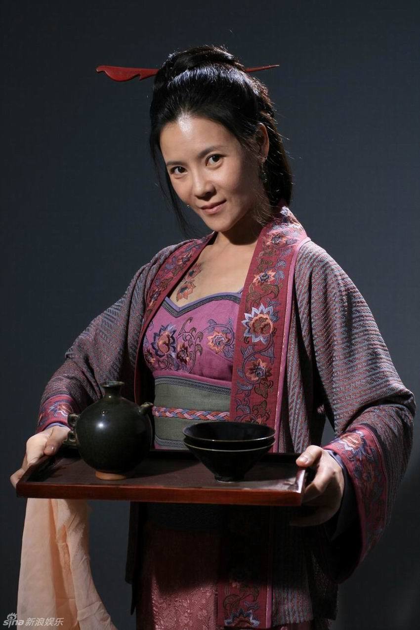何佳怡饰演孙二娘