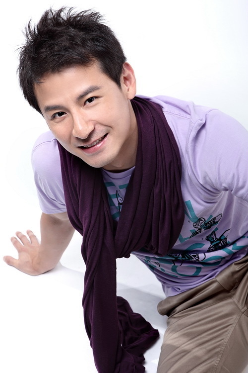 钱泳辰笑容迷人