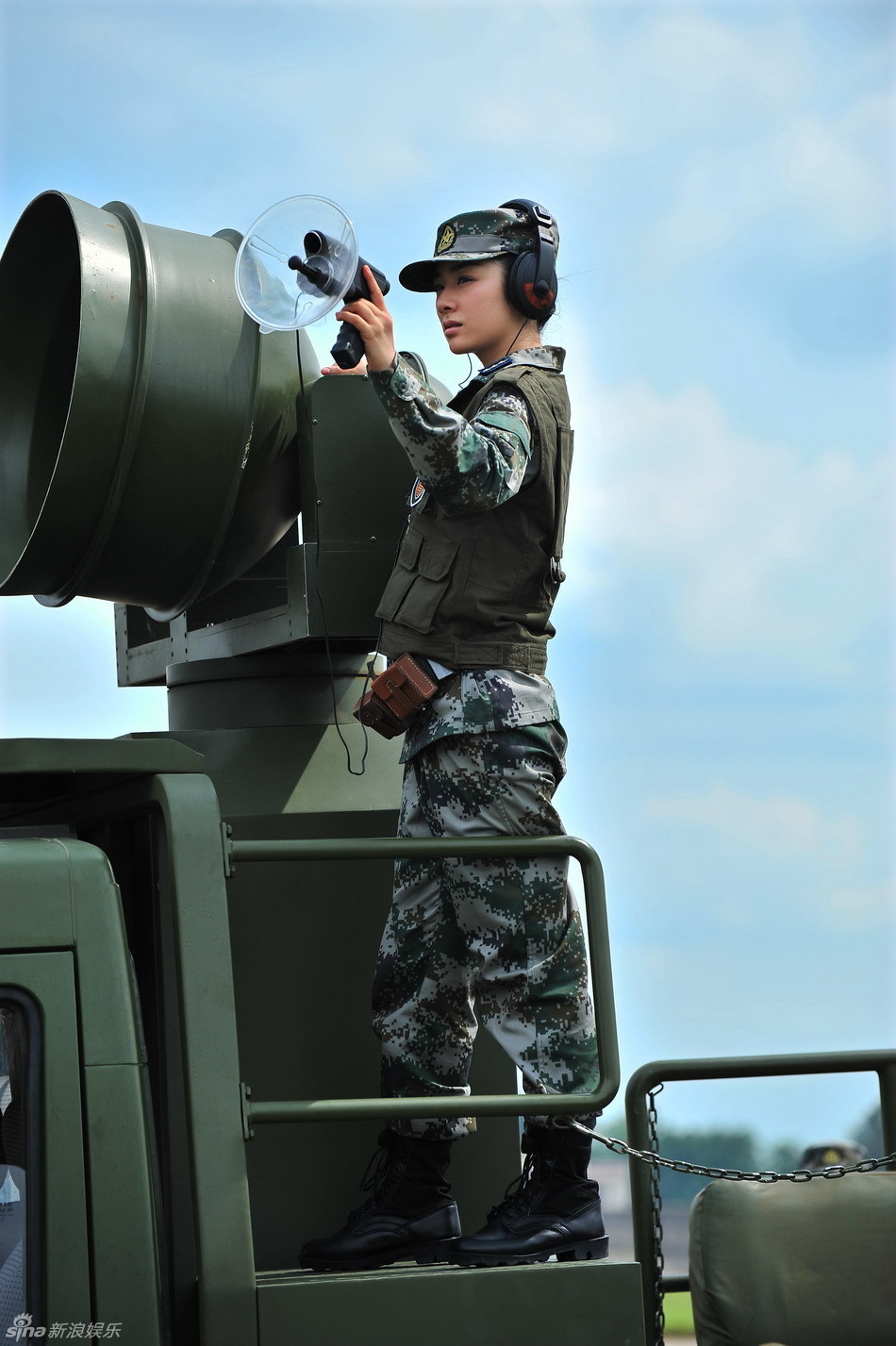 高清组图:电影《歼十出击》黄奕精彩剧照_高清图集_新浪网