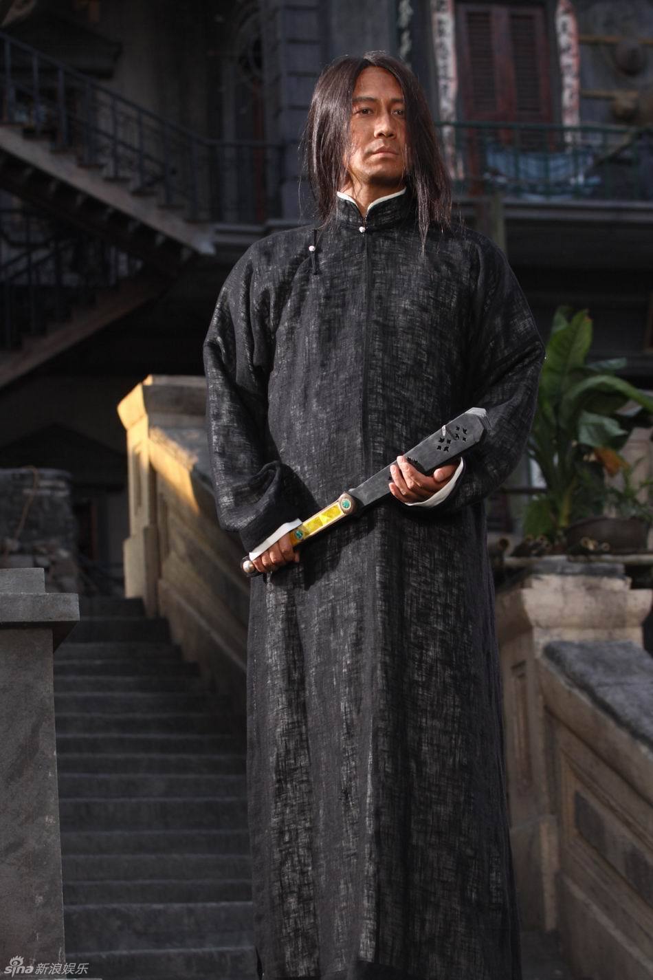 黎明新浪娱乐讯 电影《十月围城》将于12月18日公映,影片高清剧照曝光