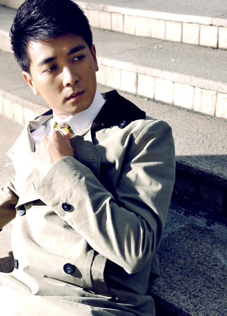 保剑锋五官坚毅