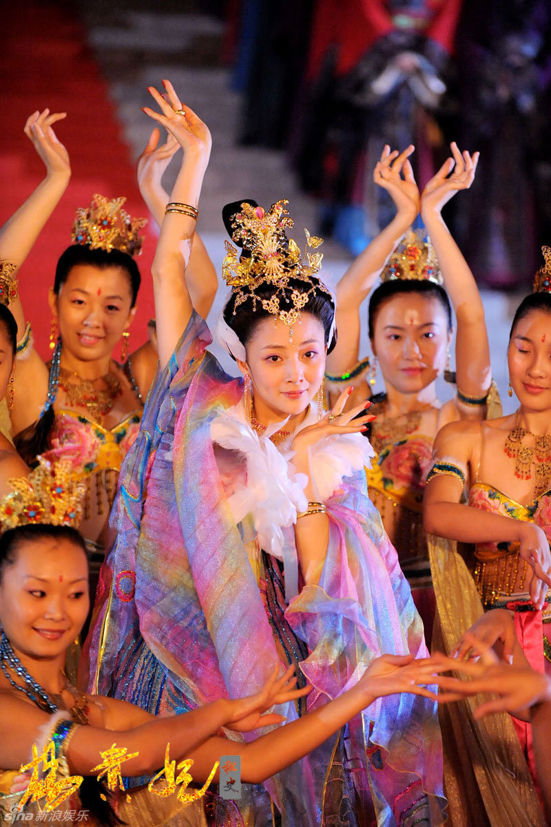 新浪娱乐讯 尤小刚执导的史诗巨制《杨贵妃秘史》即将杀青,日前该剧