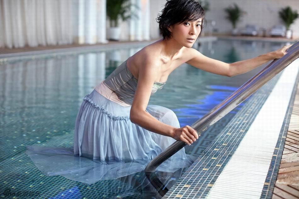 苏岩如出水芙蓉